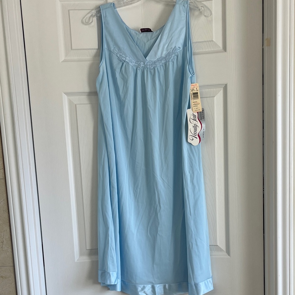 Vanity Fair Light Blue Sleeveless Nightgown